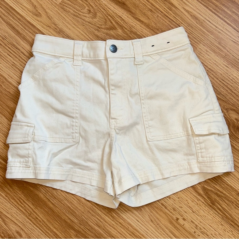 Hollister Ultra High Rise Cotton Blend Mom Casual Shorts 3” W 26 Sz 1 / 0